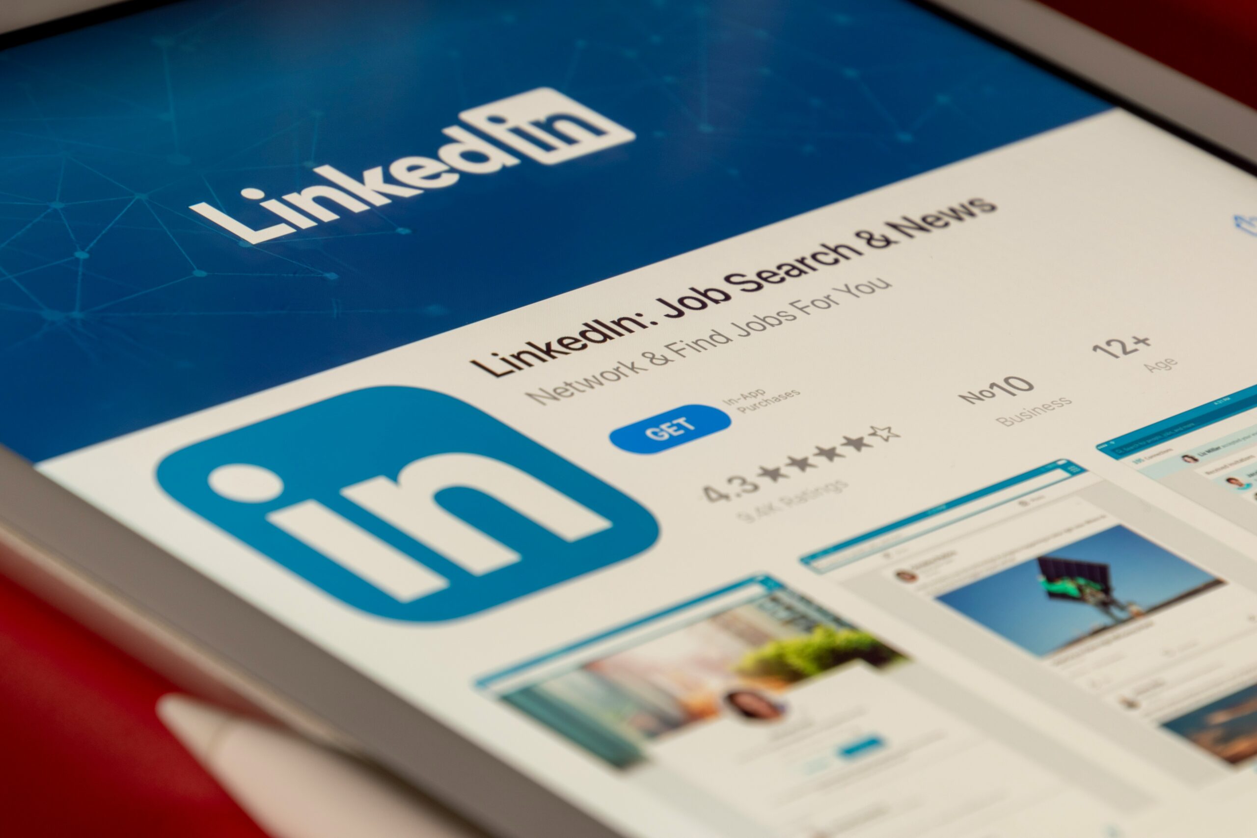 Hashtags on LinkedIn: Should You Sprinkle Them In or Leave Them Out?
